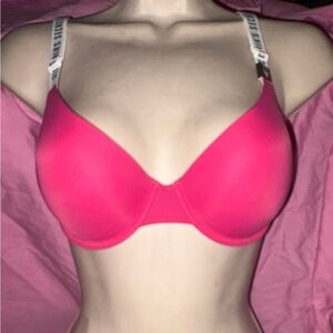 Victoria’s Secret logo strapped pink bra size 32D